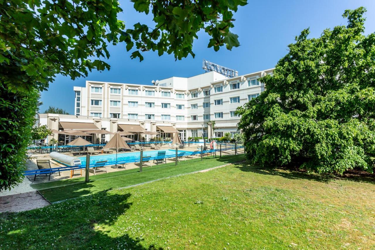 Novotel Bourges Exteriör bild
