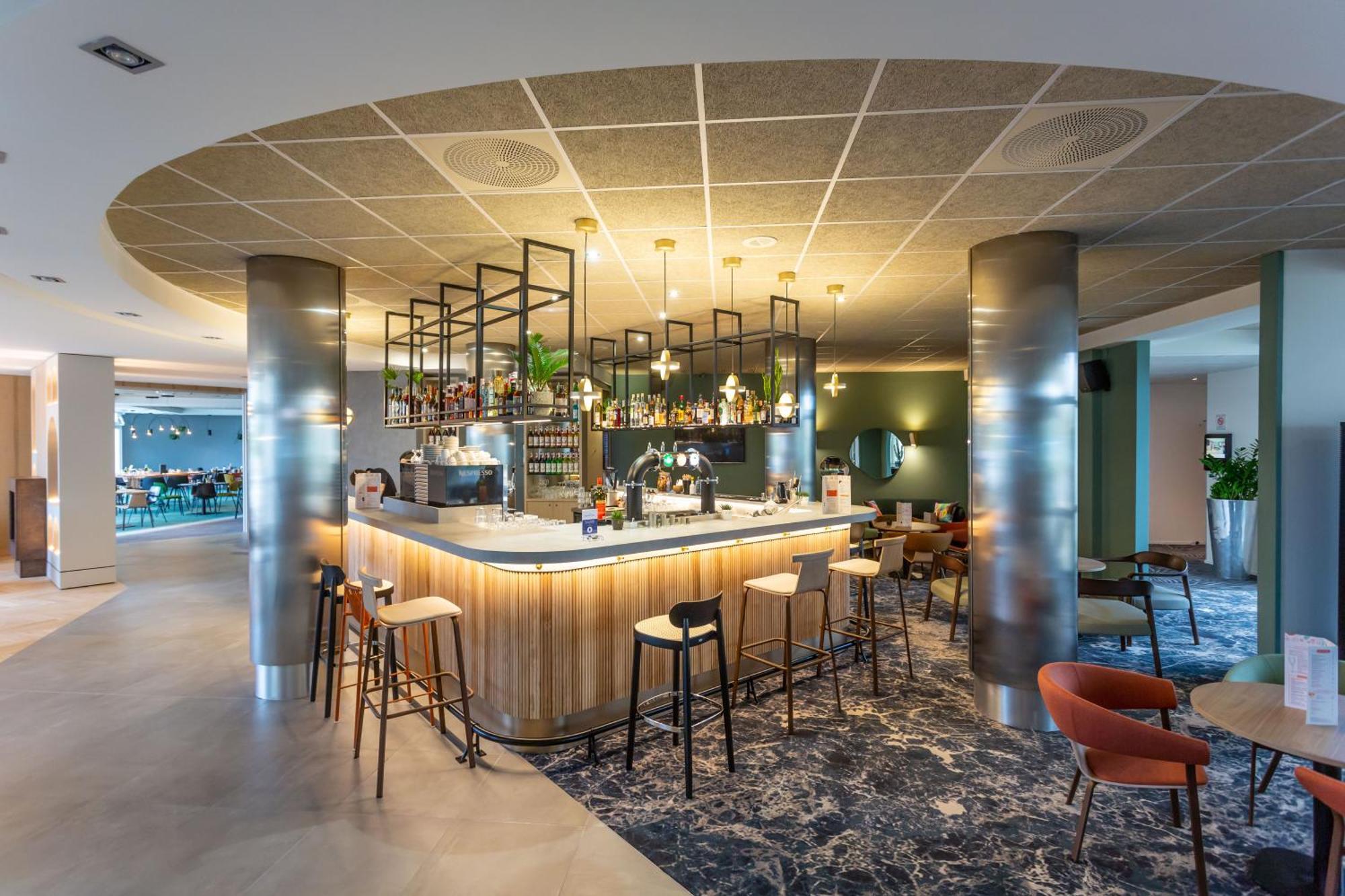 Novotel Bourges Exteriör bild